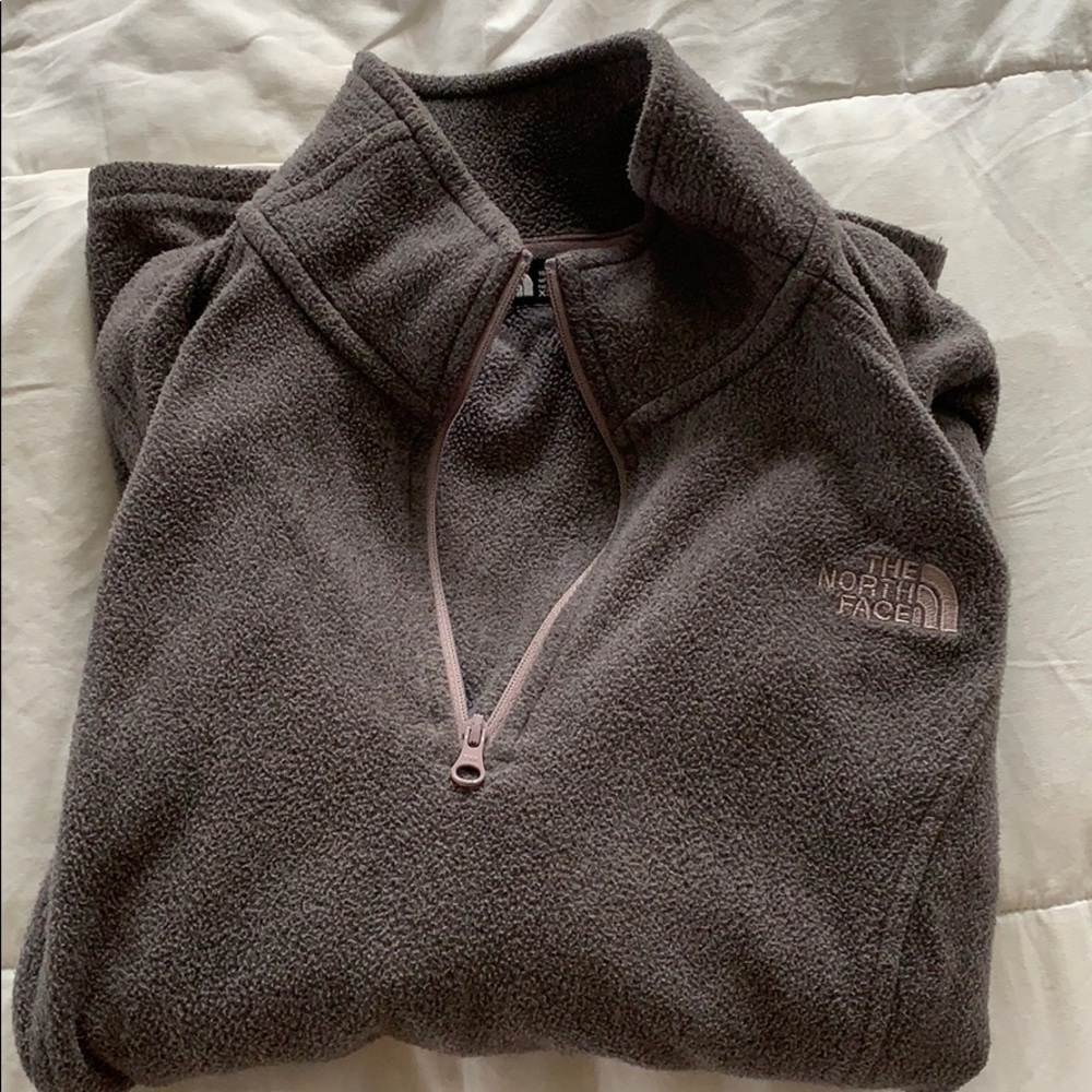 Gray north face quarter zip